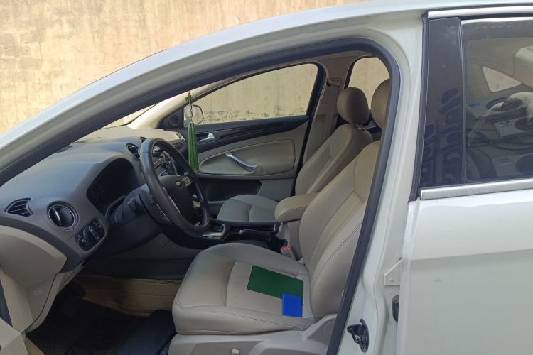 Used Ford Mondeo 2011 2.0L GTDi 200 Fashion Edition Left Front Seat