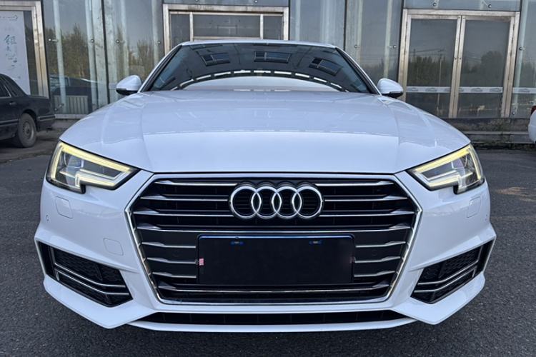 Used Audi A4L 2019 40 TFSI Ambition Version China V
