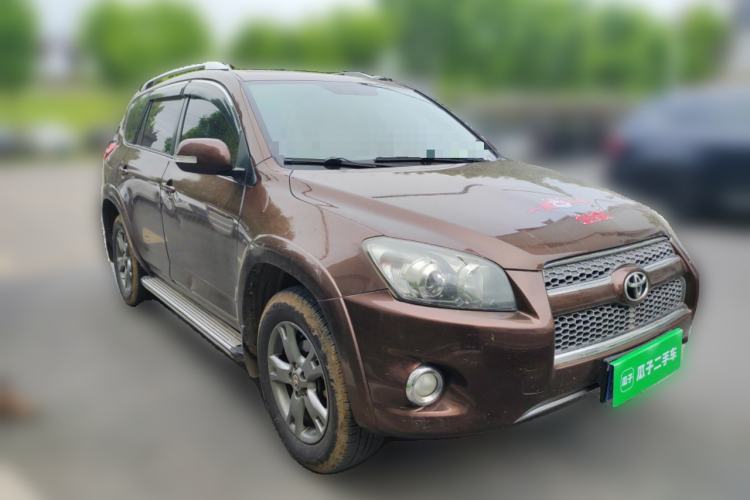 Used Toyota RAV4 2012 Luxurious Edition 2.0L Automatic All-Wheel Drive