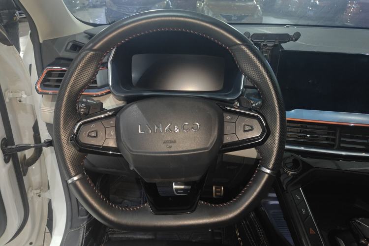 Used Lynk & Co 06 2020 1.5T YAO Halo Interior 3