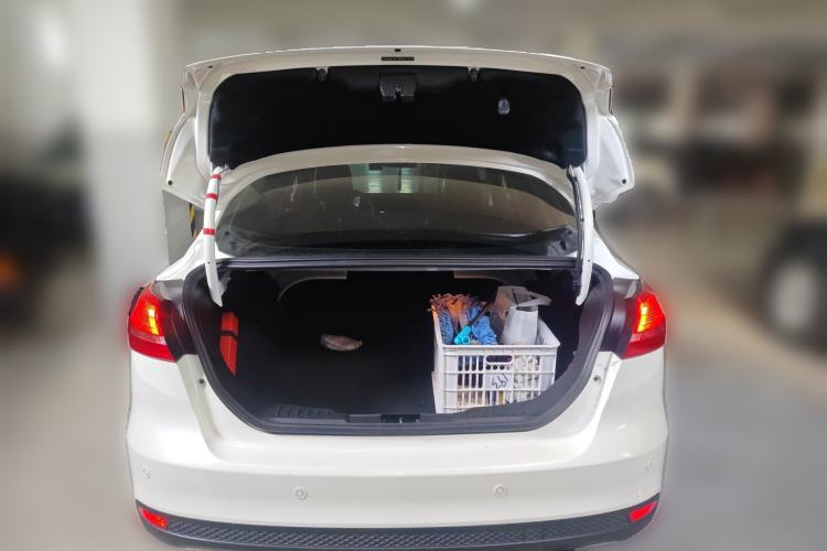 Used Ford Focus 2015 Sedan EcoBoost 180 Automatic Elite Model
