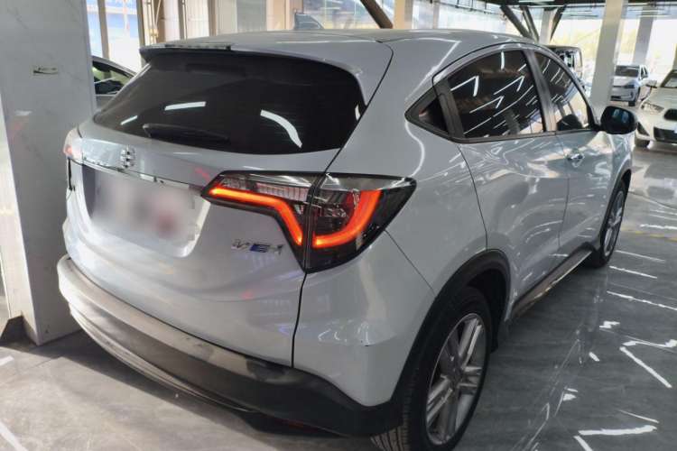 Used Everus VE-1 2022 TA Leading Edition
