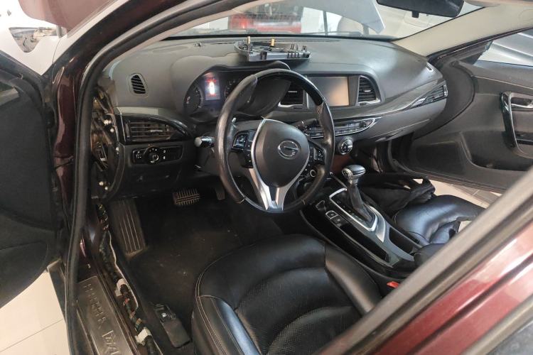 Used GAC Trumpchi GA6 2015 1.8T DCT Luxury Navigation Model Center Console