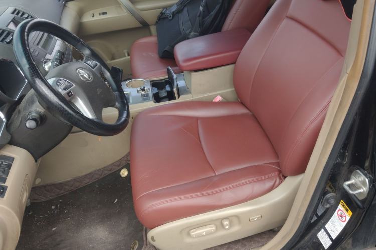 Used Toyota Highlander 2012 2.7L Two-Wheel Drive 7-Seater Luxury Edition