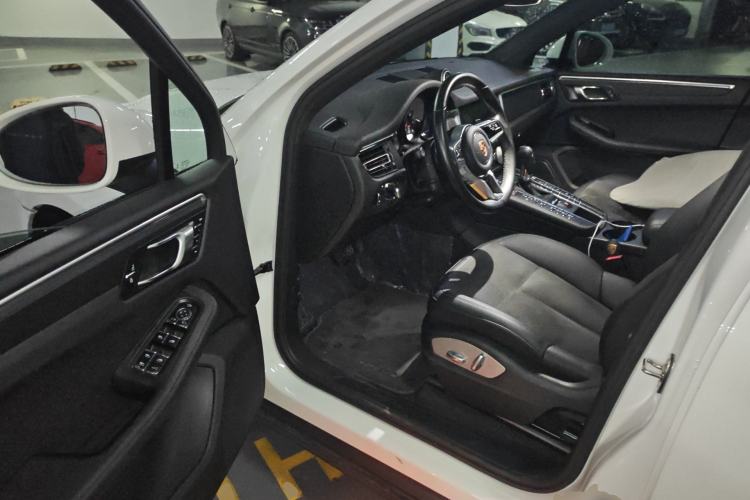 Used Porsche Macan 2018 Macan 2.0T Driver Seat