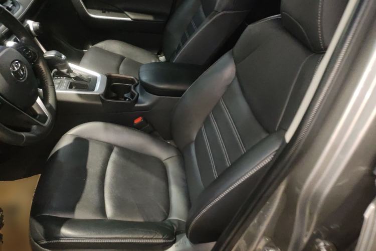 Used Toyota RAV4 2021 2.0L CVT Two-Wheel Drive Fashion PLUS Edition
