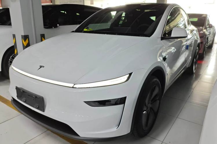 Used Tesla Model Y 2026 Rear-Drive Model