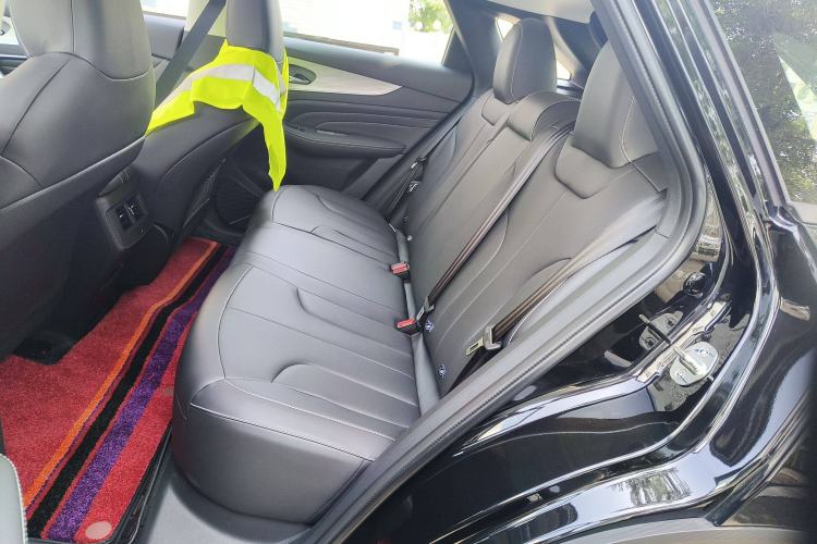 Used Venucia V DD-i 2025 Orca 150km Joyful Journey Edition