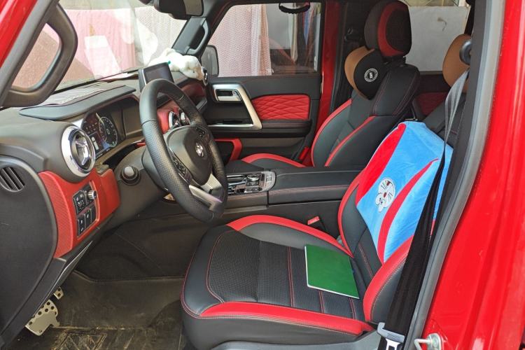 Used BAIC Off-Road BJ40 2019 2.3T Automatic Four-Wheel Drive Urban Hunter Edition Flagship Model China VI Emission Standard Left Front Seat