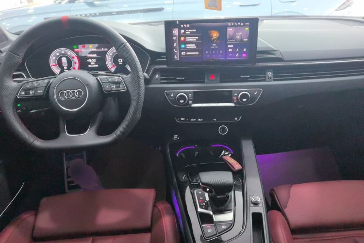 Used Audi A4L 2025 2 Million Units Enjoyment Version 40 TFSI Luxury Dynamic Edition
