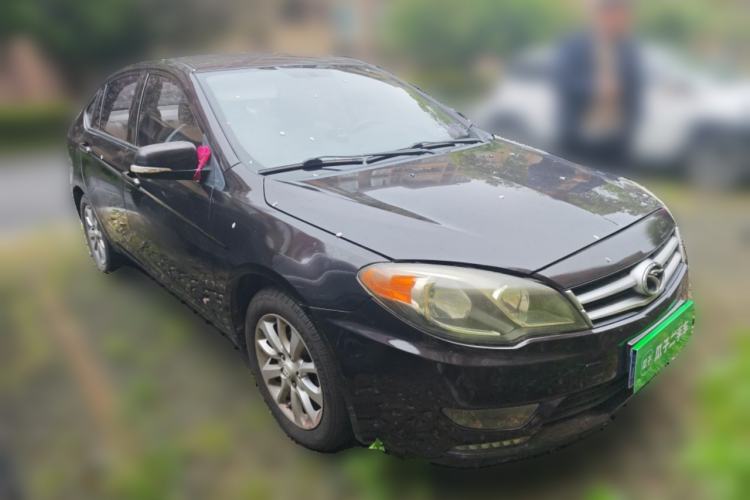 Used Soueast V5 Lingzhi 2012 1.5L Manual Comfort Edition Front Right 45 Deg