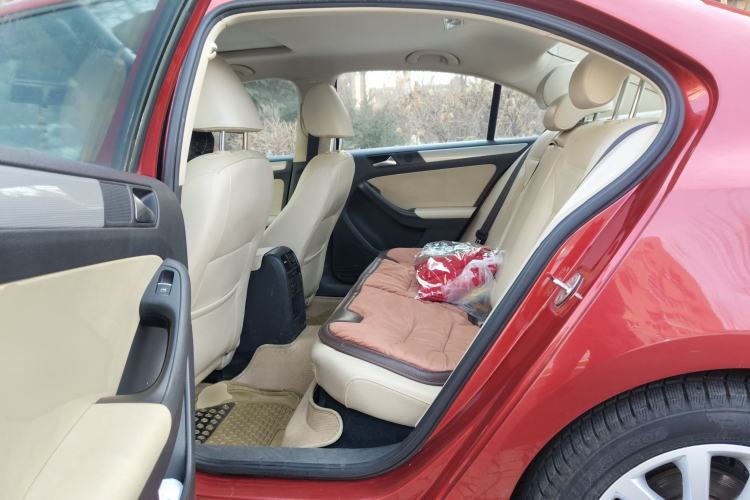 Used Volkswagen Sagitar 2012 1.4TSI Automatic Luxury Edition Left Rear Seat