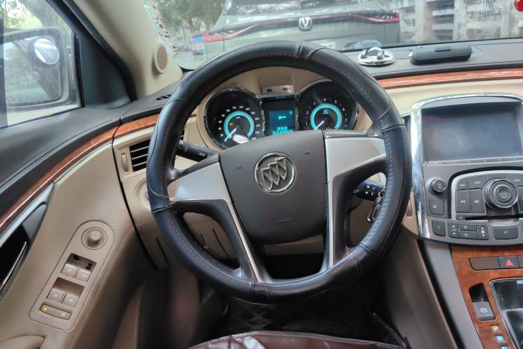 Used Buick LaCrosse 2012 2.4L SIDI Elegant Edition