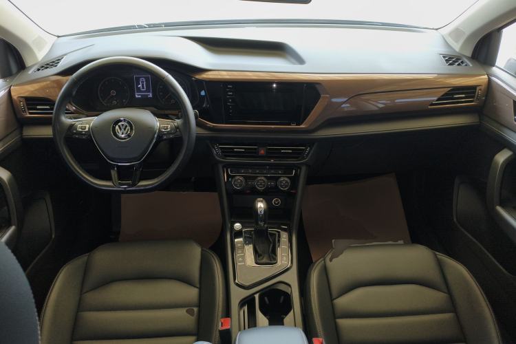 Used Volkswagen Tharu 2020 280TSI Two-Wheel Drive Luxury Edition China VI Standard