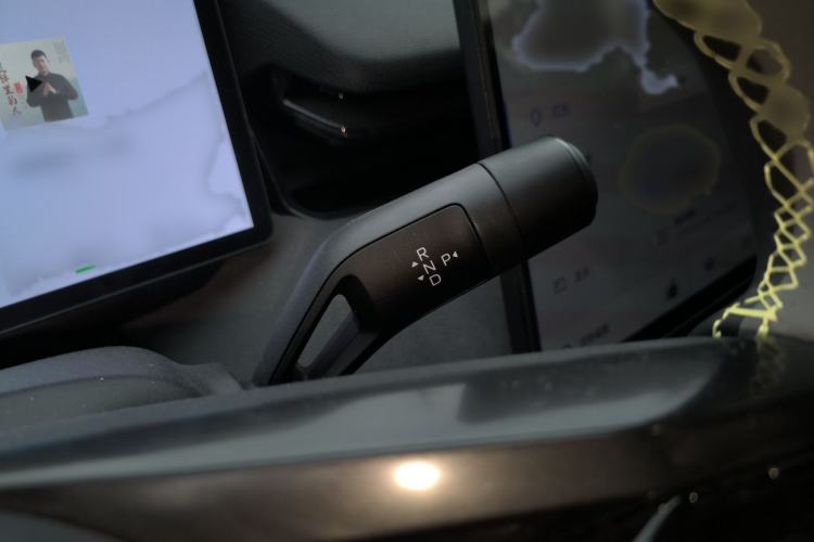 Used Lynk & Co 08 EM-P 2023 120km Long-Range Halo