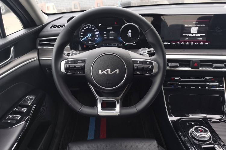 Used Kia K5 2025 1.5T Prestige Edition
