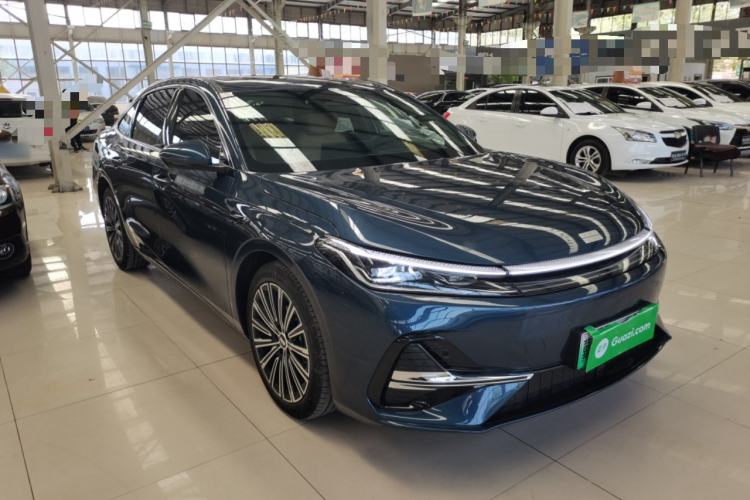 Used Geely Galaxy A7 2025 Model EM-i 150km Starship Edition Front Right 45 Deg