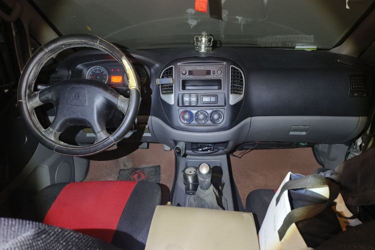 Used FORTHING Lingzhi 2013 V3 1.5L 7-Seater Standard Model II
