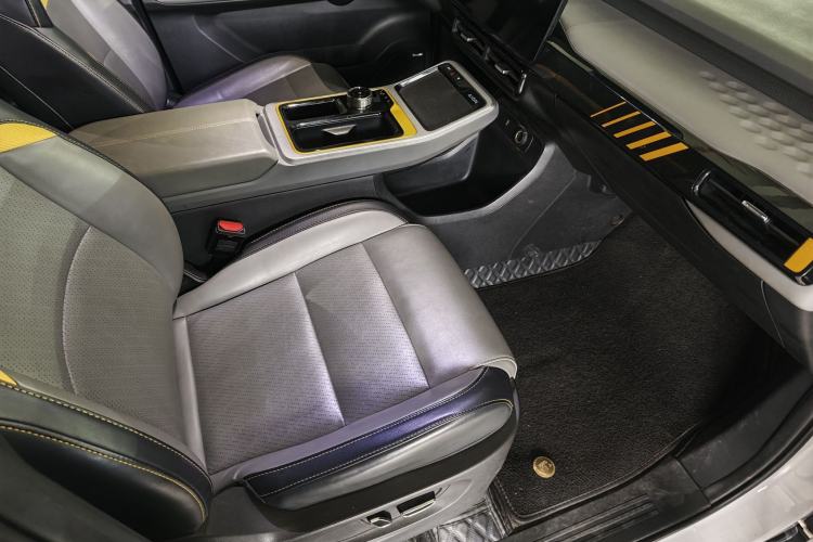 Used AION Y 2021 70 Enjoyment Tech Edition Interior 1