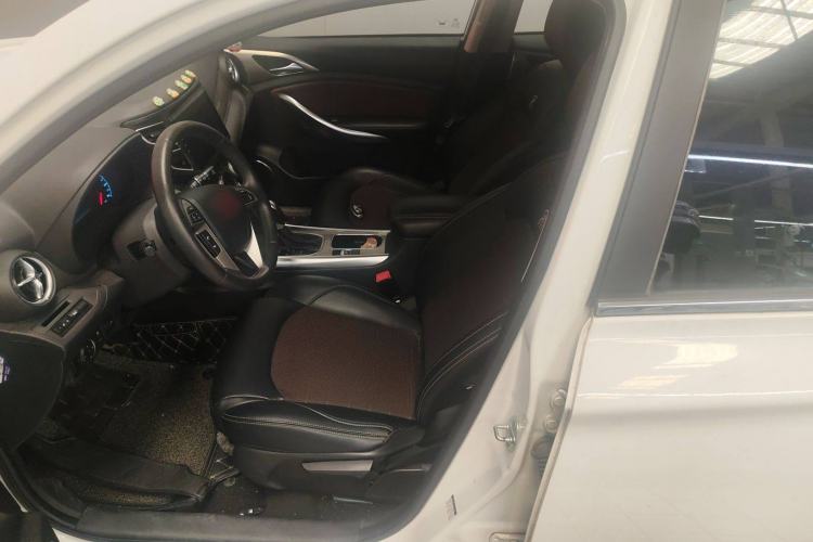 Used BYD Song 2017 Gaishe Upgrade Edition 1.5TID Automatic Comfort Model Left Front Seat