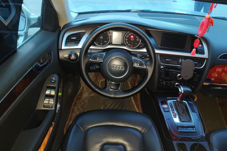 Used Audi A4L 2013 35 TFSI Automatic Comfort Model