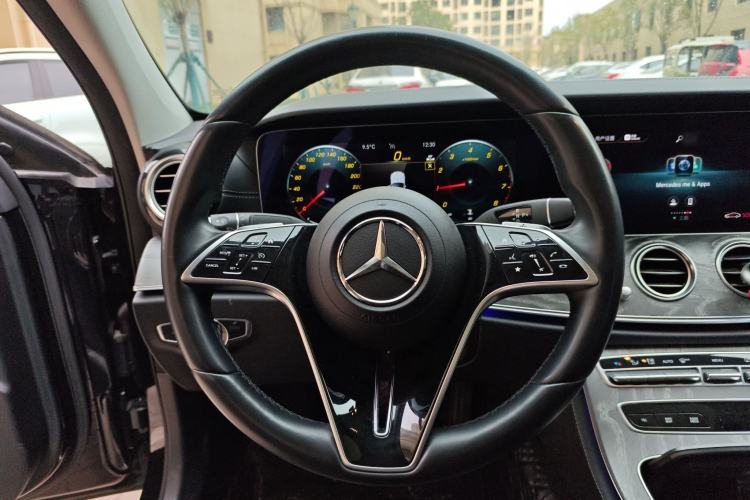 Used Mercedes-Benz E-Class 2021 Facelift E 260 L
