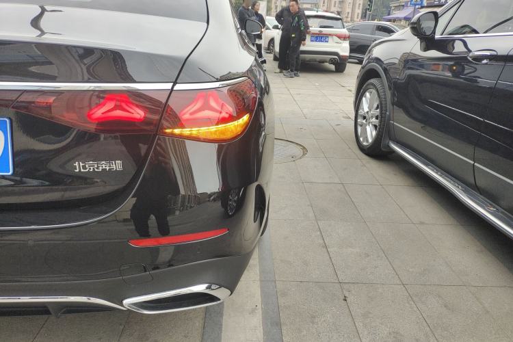 Used Mercedes-Benz E-Class 2025 E 300 L Stylish Sports Model Exterior 1