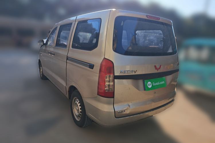 Used Wuling Hongguang V 2019 1.5L Jingqu Version China VI LAR