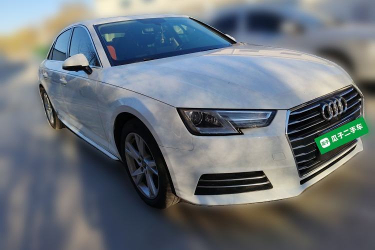 Used Audi A4L 2017 40 TFSI Ambition Edition
