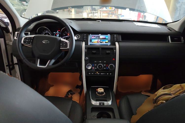 Used Land Rover Discovery Sport 2019 240 PS SE Version China VI Standard
