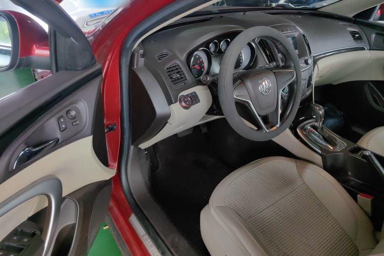 Used Buick Regal 2014 2.0L Leading Fashion Edition Driver Seat