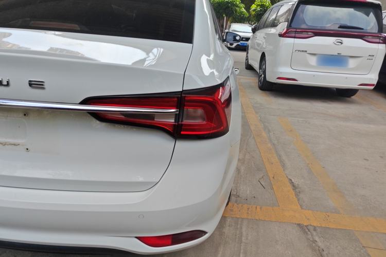 Used Roewe i5 2019 1.5L Manual 4G Connect Leehao Flagship Edition
