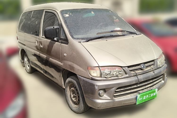 Used FORTHING Lingzhi 2014 V3 1.5L 7-Seater Luxury Model Front Right 45 Deg