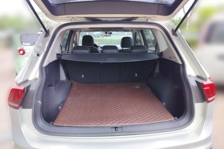 Used Volkswagen Tiguan L 2021 330TSI Automatic Two-Wheel Drive Smart Edition