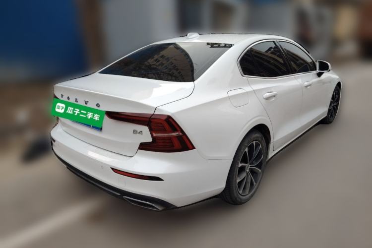 Used Volvo S60 2022 B4 Zhiyi Luxury Edition