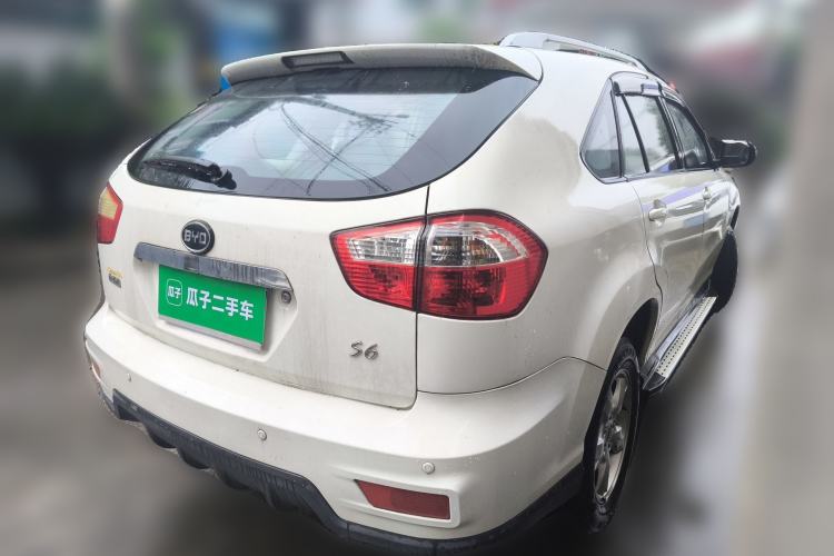 Used BYD S6 2014 2.0L Manual Luxury 5-Seater Rear Right 45 Deg
