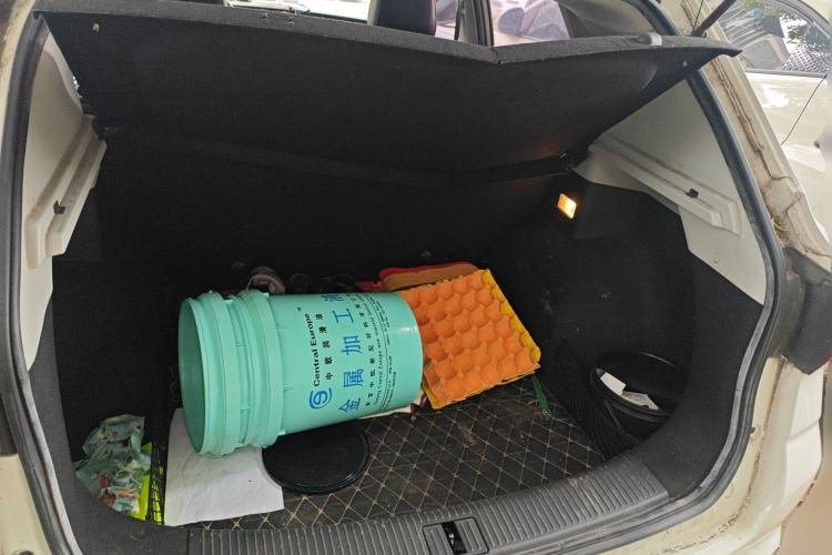 Used Roewe RX3 2018 1.6L Manual Flagship Edition Trunk