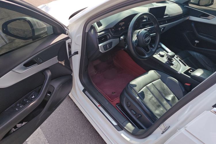 Used Audi A4L 2018 30th Anniversary Edition 40 TFSI Fashion Model