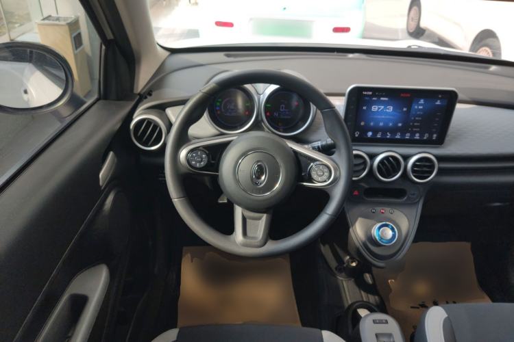 Used ORA Black Cat 2021 301 km Basic Version
