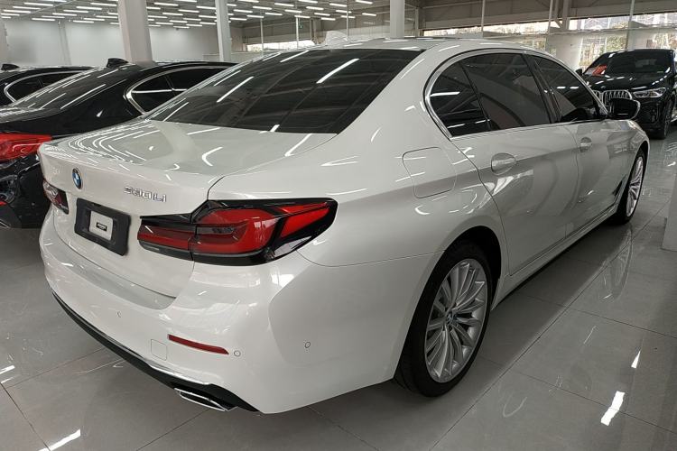 Used BMW 5 Series 2022 Second Facelift 530Li Luxury Edition Premium Package
