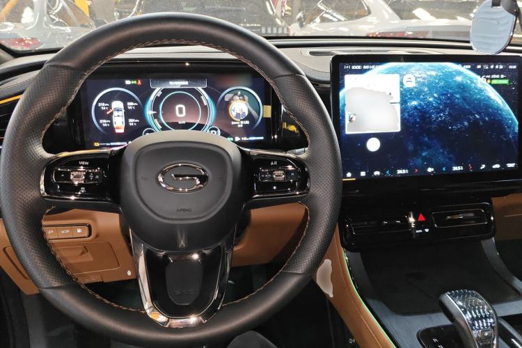 Used GAC Trumpchi ES9 2024 PHEV with 143 km Max
