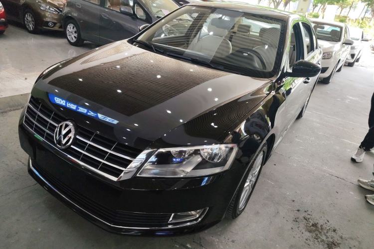 Used Volkswagen Lavida 2013 Restyled Classic 1.6L Manual Comfort Edition