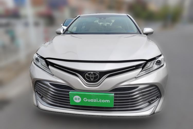 Used Toyota Camry 2019 Revised Version 2.0G Luxury Edition Front