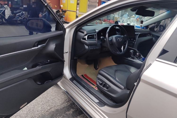 Used Toyota Camry 2023 2.5G Luxury Edition Driver Seat