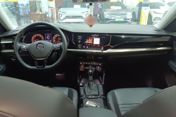 Used Volkswagen Passat 2019 330TSI Elite Edition China VI
