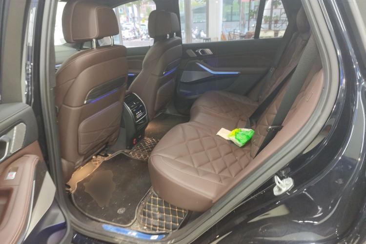 Used BMW X5 2022 Restyled xDrive 40Li M Sport Package Left Rear Seat