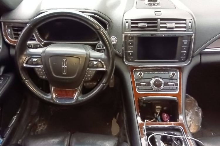 Used Lincoln Continental 2019 2.0T Two-Wheel Drive Prestige Version China VI Standard