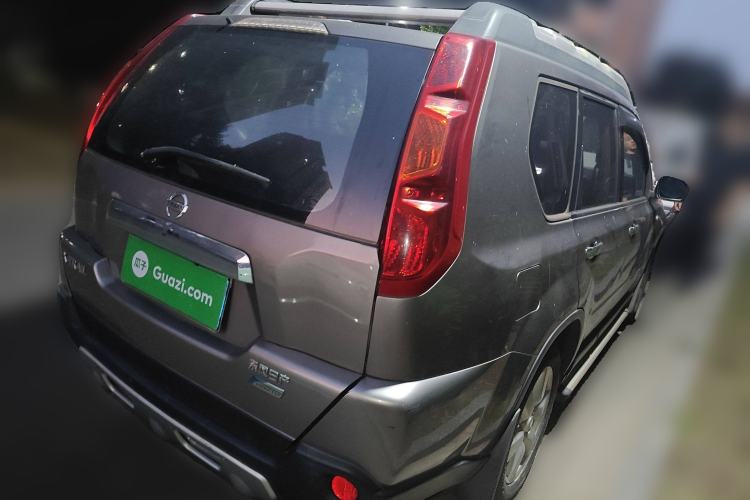 Used Nissan X-Trail 2010 2.5L CVT Luxury Edition 4WD

