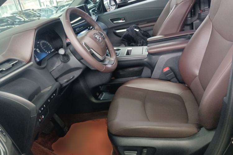 Used Toyota Granvia 2024 2.5L Hybrid Prestige PLUS Four-Wheel Drive Version Left Front Seat