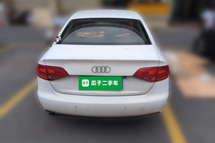 Used Audi A4L 2012 2.0 TFSI automatic standard version